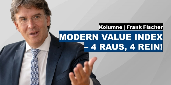 Frank Fischer mit Krawatte und ausgestrecktem Arm mit Titel Modern Value Index - 4 raus, 4 rein