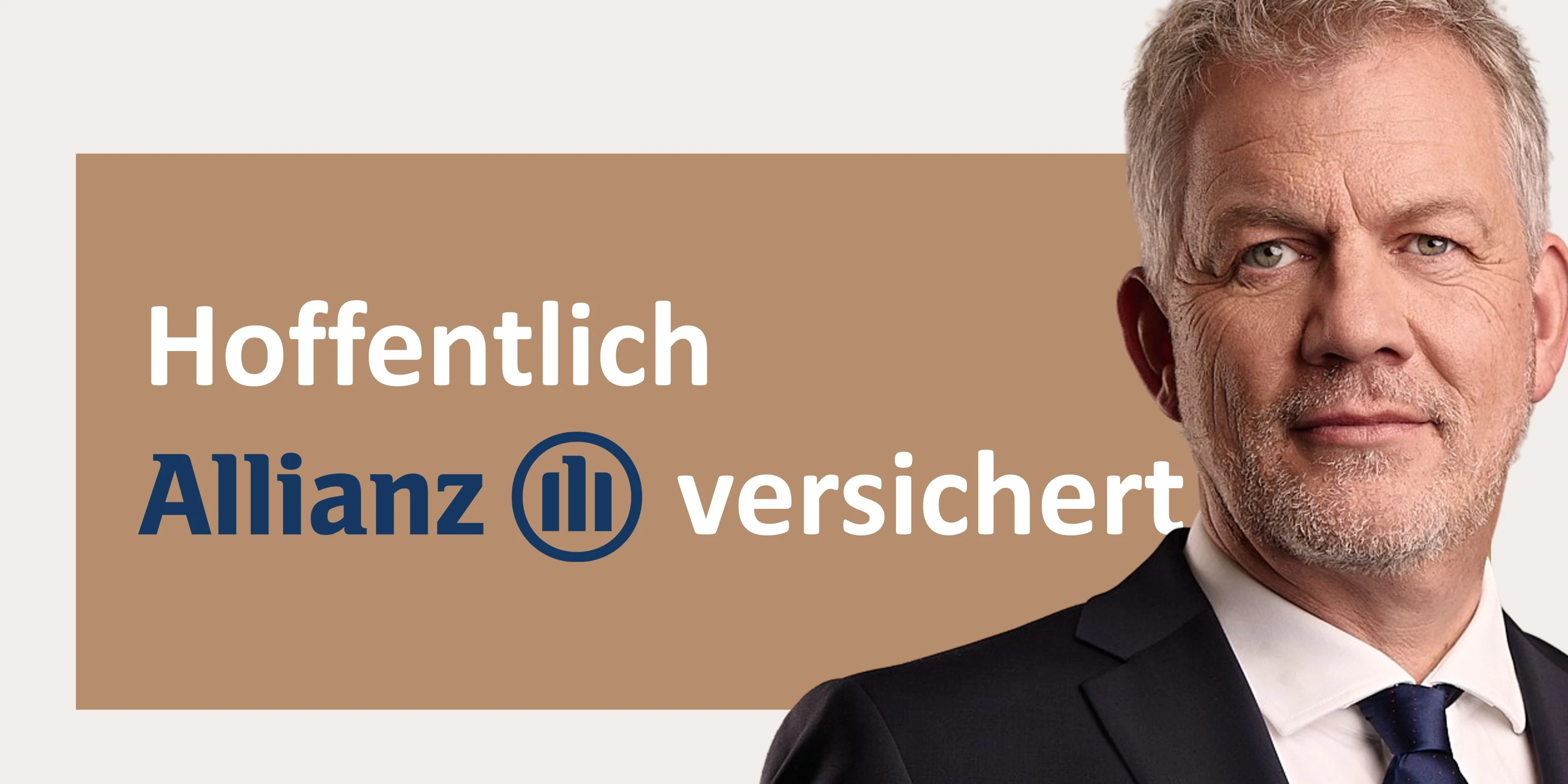 Heiko Böhmer vor dem Slogan Hoffentlich Allianz versichert