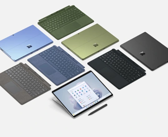 Microsoft Surface Tablets in bunten Farben